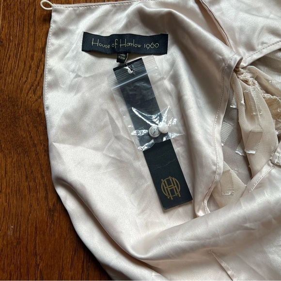 [NWT] REVOLVE House of Harlow Nika Dress in Champagne - Sz XS - Picture 12 of 16